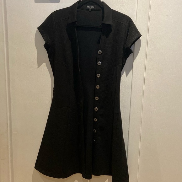 Little black buttoned dress Terra Nostra with belt size small - Picture 4 of 15
